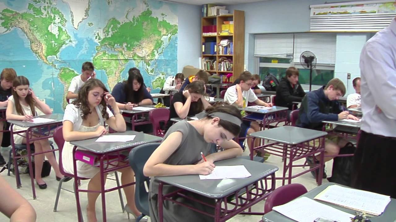 Teacher manages transitions - Example 3