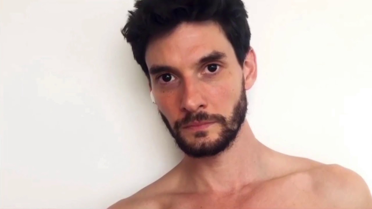 #BenBarnes singing Super Heroes from Rocky Horror Live ❤️ Incredible performance!