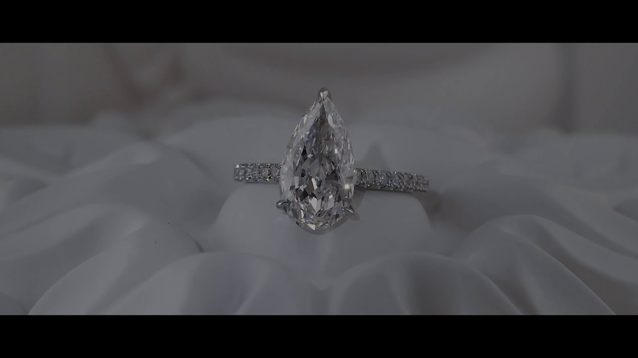 Exceptionally Rare Type IIa 3.05-Carat Diamond Ring | Fortuna Auction