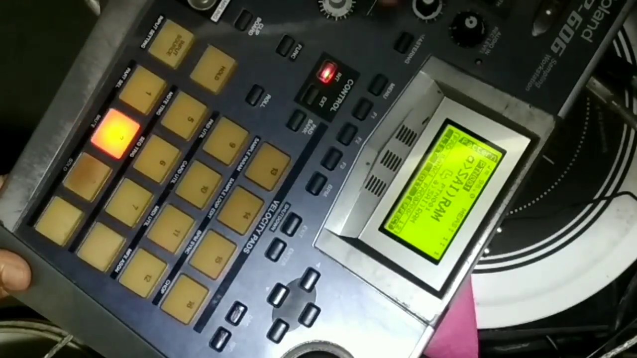 Roland sp 606 indian loops / shri 9821888992