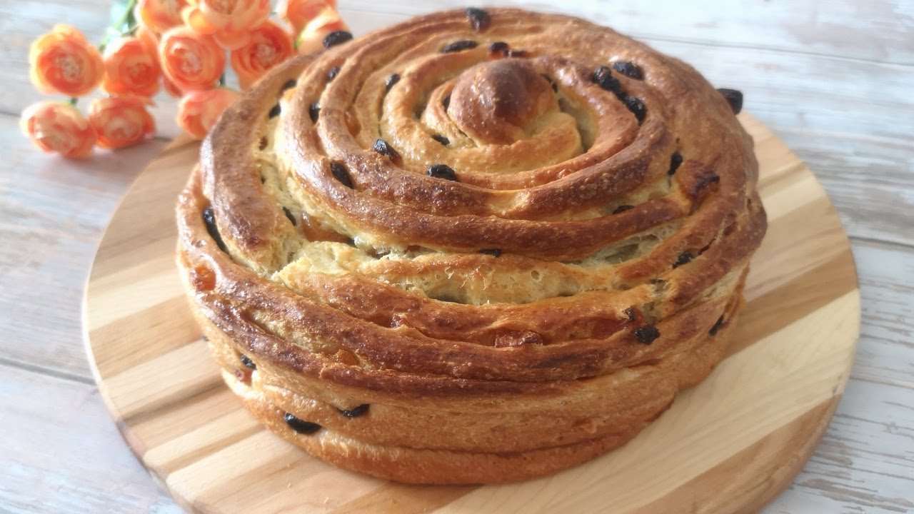 Famous Sweet Bread for the Holidays. Surprise everyone!