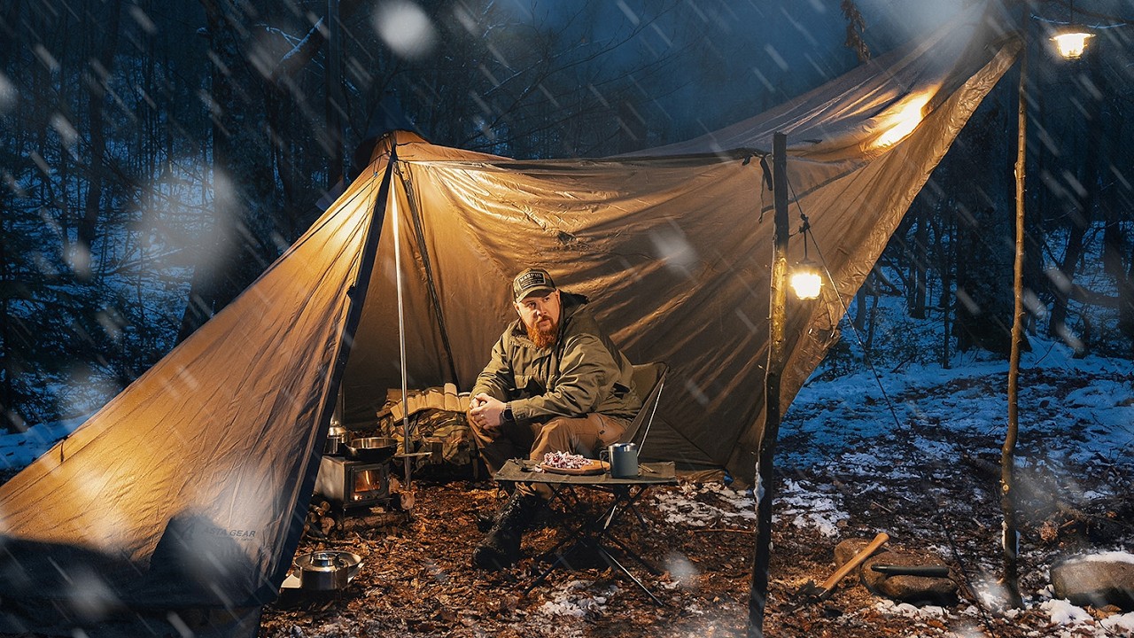 Solo Backpacking Adventure: Surviving Snow & Rain 🌨️🏕️