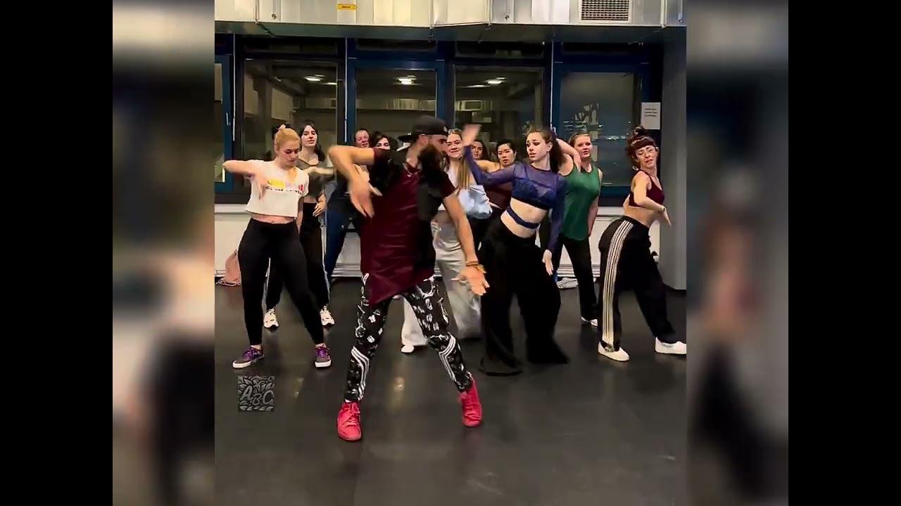 Romeo Santos - Prince Royce / Lokita por Mi - Bachata musicality & Fun by DANCE LEE LATIN #dance 