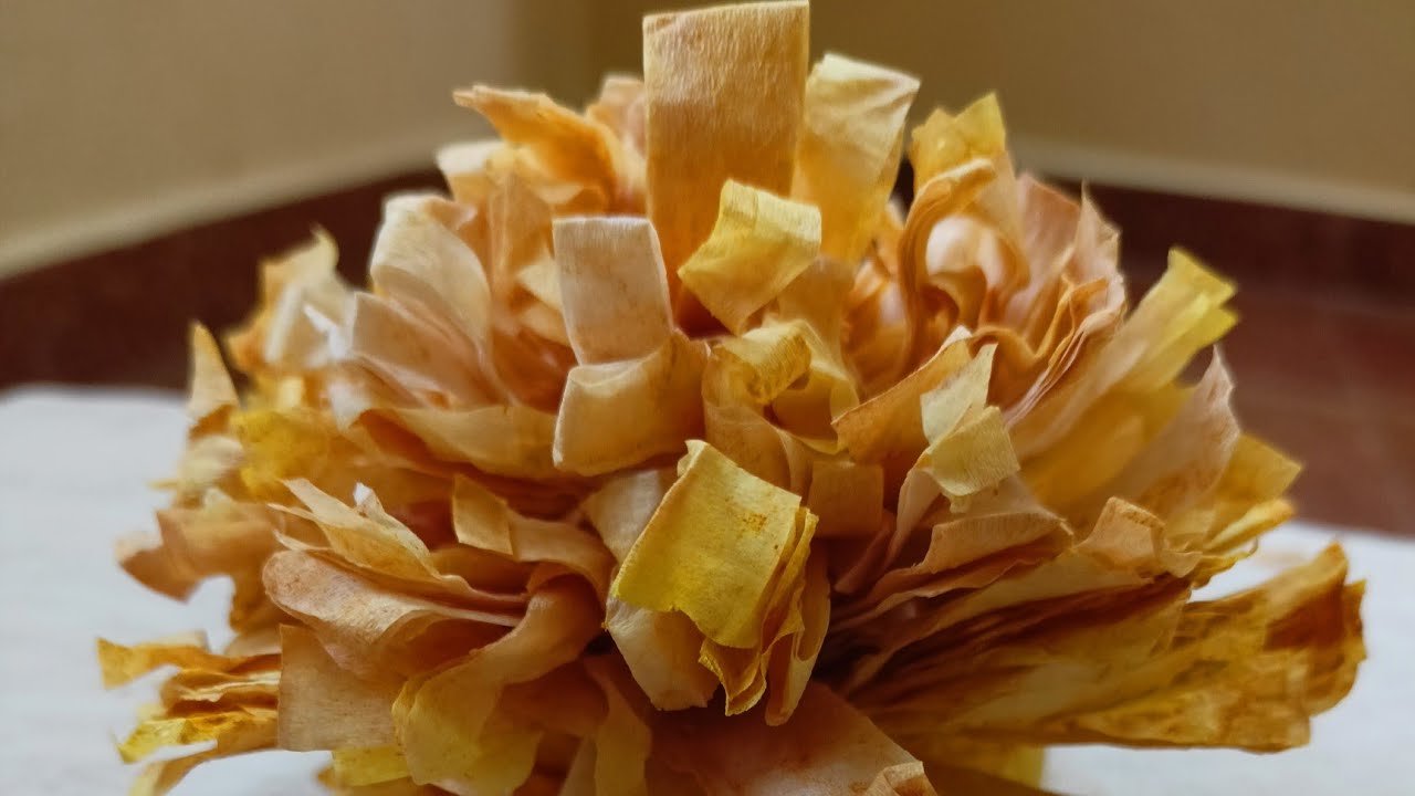 Tissue paper flower DIY with turmeric #diy