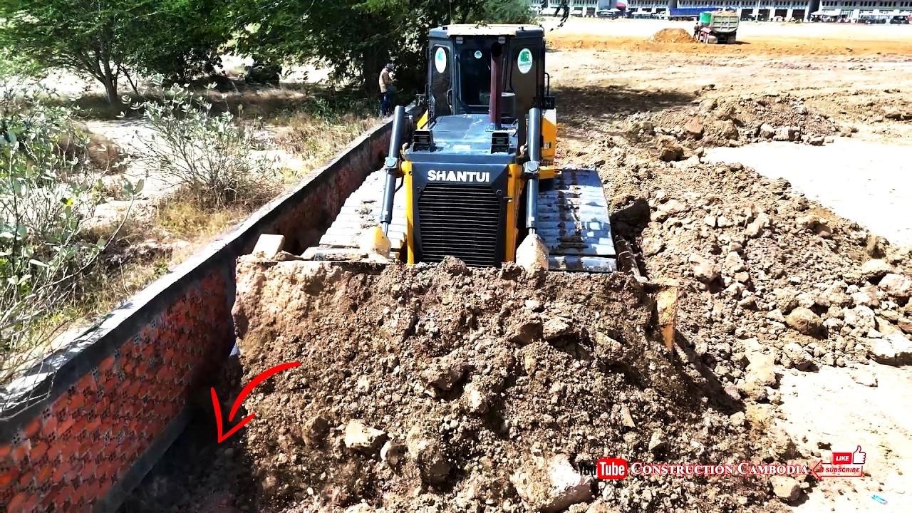 Amazing Landfill Leveling Operation! Skills Bulldozer Pushing Dirt Near Wall & Dump Trucks Dumping