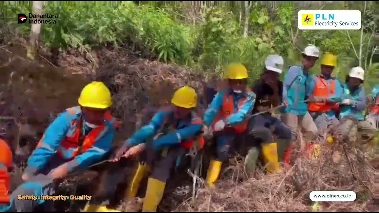 Perjuangan Personel Yantek PLN Electricity Services Kembalikan Terang di Sumatera Utara