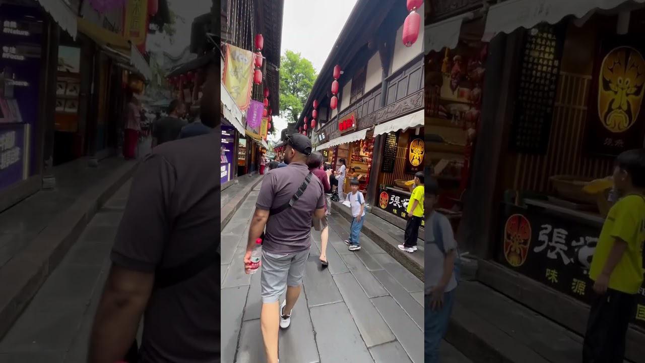 Jinli Ancient Street - First Street of Shu Kingdom🇨🇳#travel #youtube #youtubeshorts #chengdu
