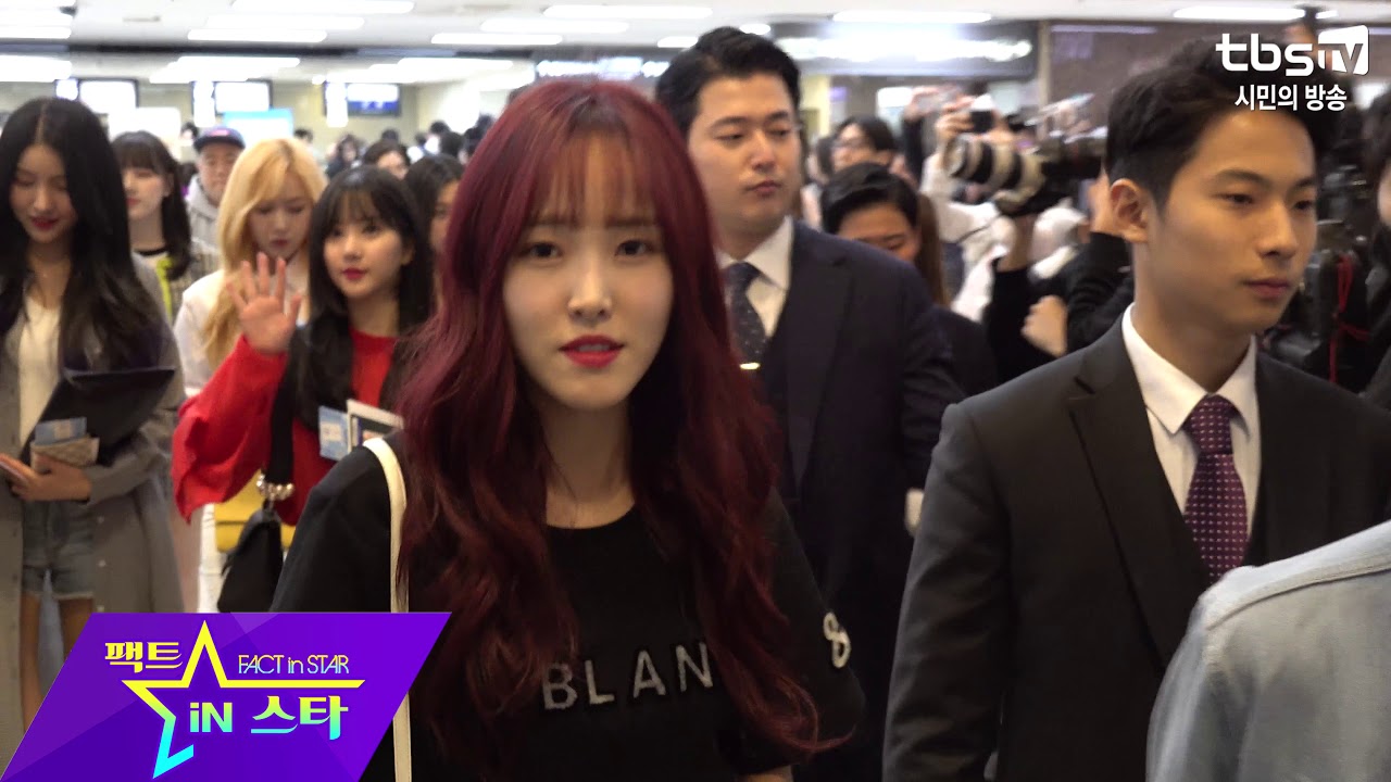 여자친구 케이콘 출국 (Gfriend Departure at GMP Airport) 180413