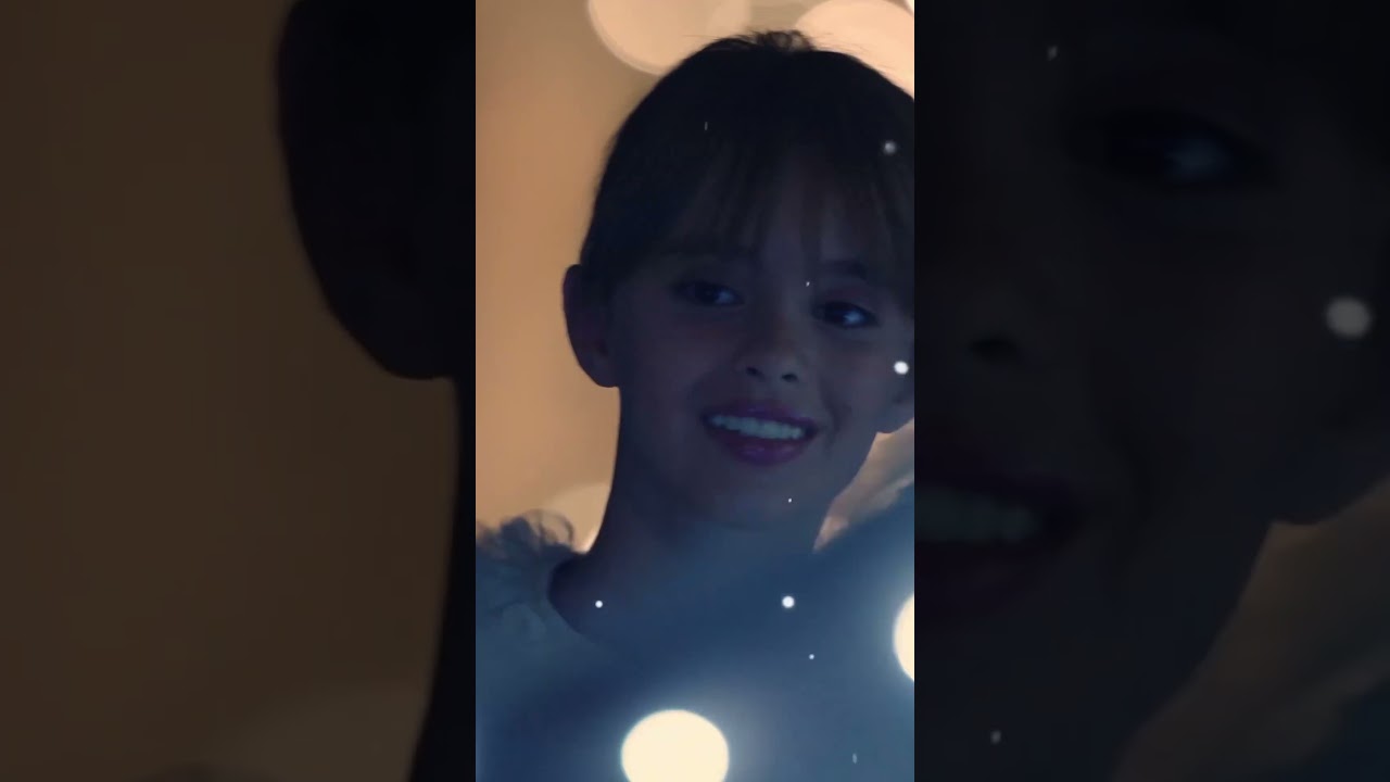 Family is everything to us, especially at Christmas. ‘A Family Christmas’ deluxe edition