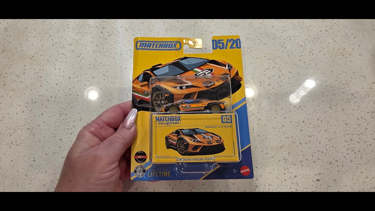 Распаковка коллекционной серии Matchbox: спортивный автомобиль Lamborghini Huracan Sterrato. Пока...