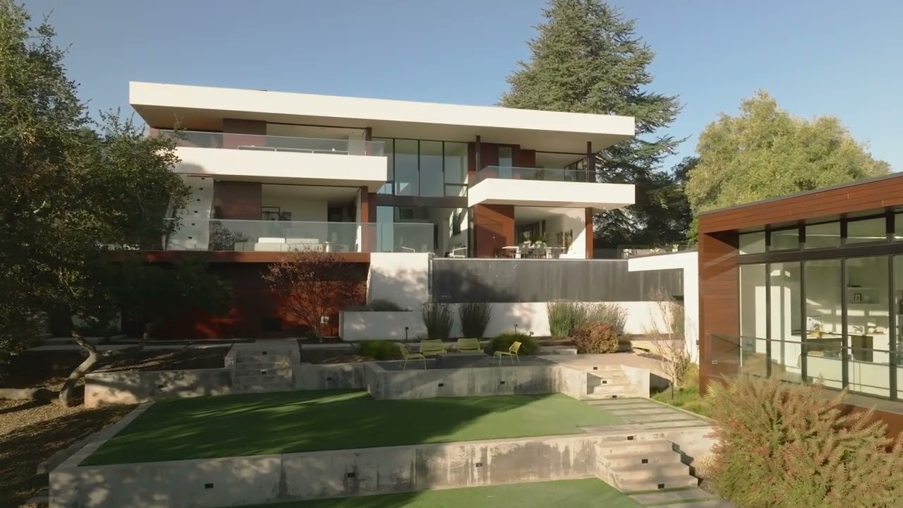 10716 Mora Drive, Los Altos Hills, CA 94024