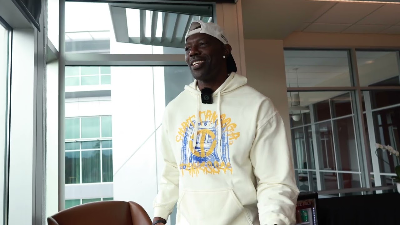 NFL LEGEND TERRELL OWENS TALKS 