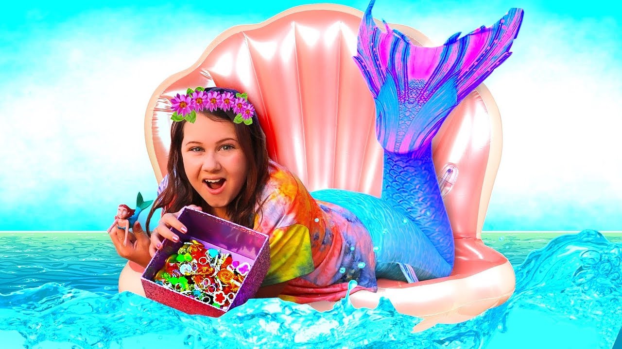 Ruby & Bonnie Pretend Play Dress Up Princess Mermaid Transformation after finding the Treasure Toys