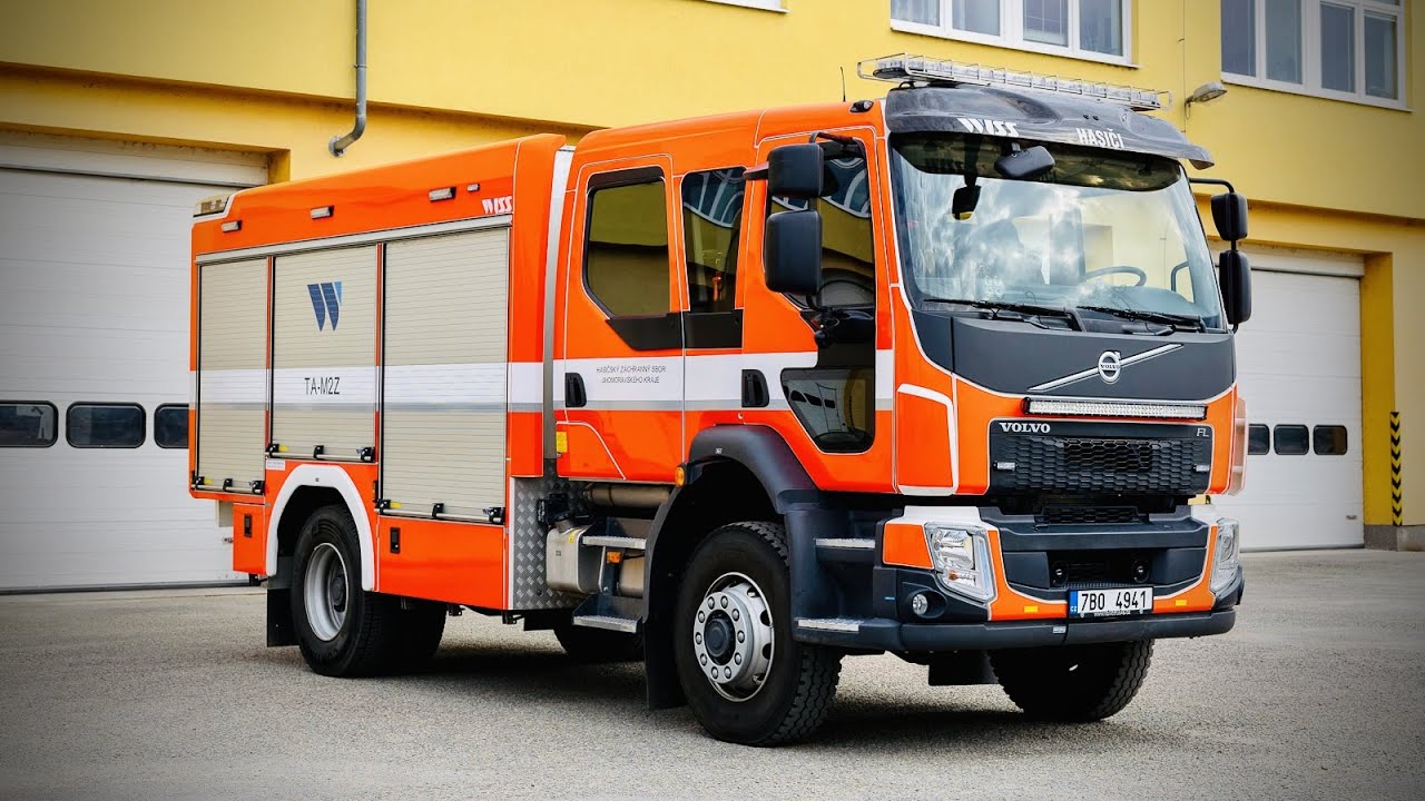 POŽÁRY.cz: Firma WISS Czech dodala jihomoravským hasičům zářivě červený technický automobil Volvo