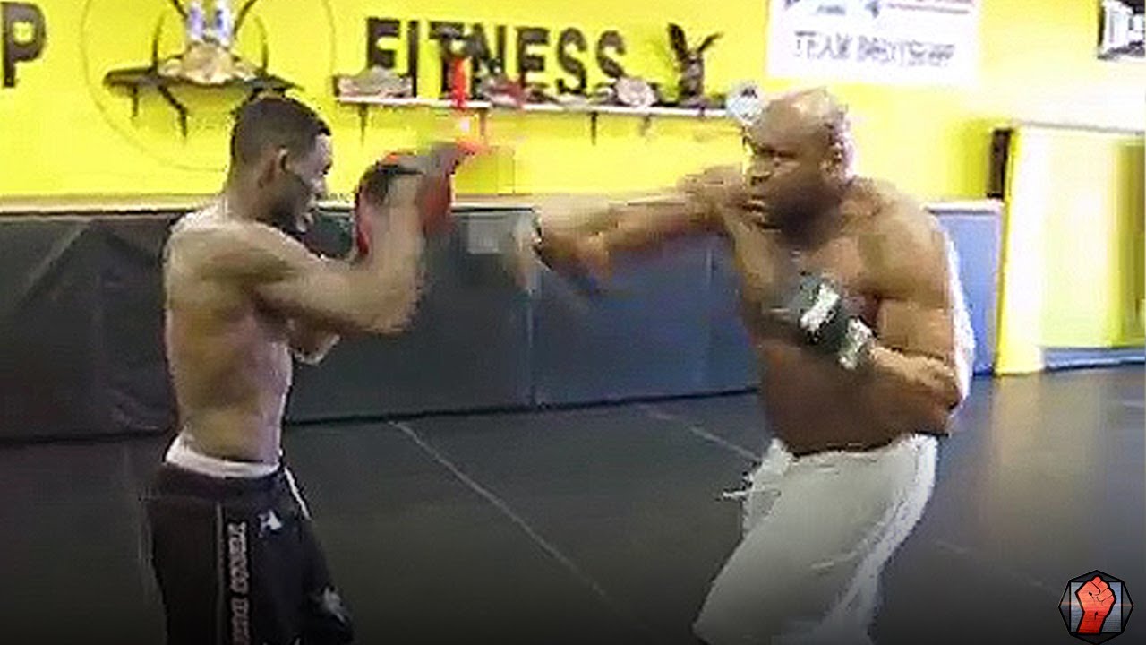 BOB SAPP TRAINING FOR RAMEAU SOKOUDJOU AT DREAM 11; BLASTING MITTS THROWING MONSTER PUNCHES!