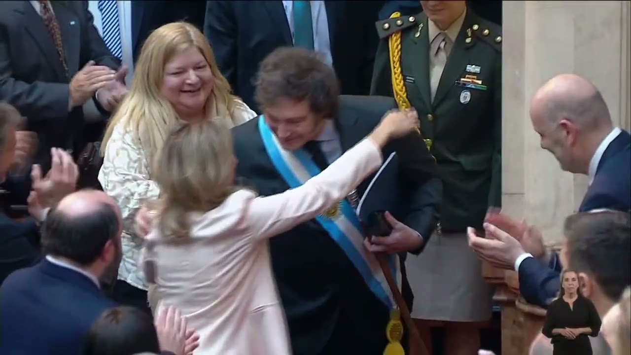 Así fue la entrada de Javier Milei al Congreso