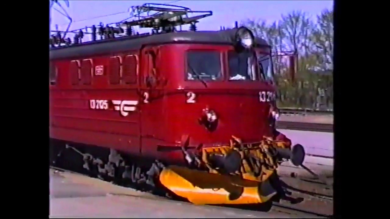 Tog ved Alnabru 22 05 1987-pluss tog 301 Kongsvinger-Solørbanen