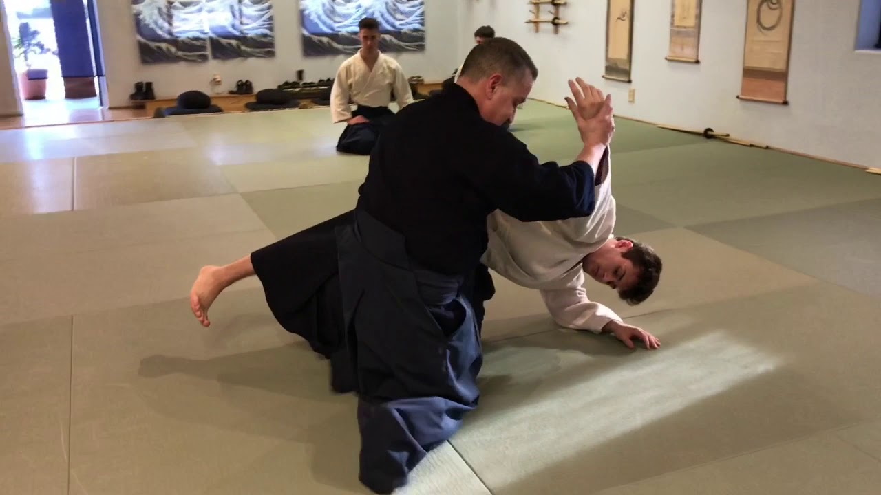 Aikido: How NOT to Injure Your Knee in Suwariwaza