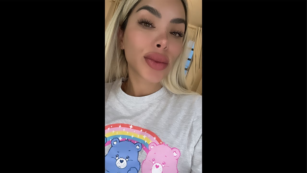 Maquillándome para salir con mi novio
