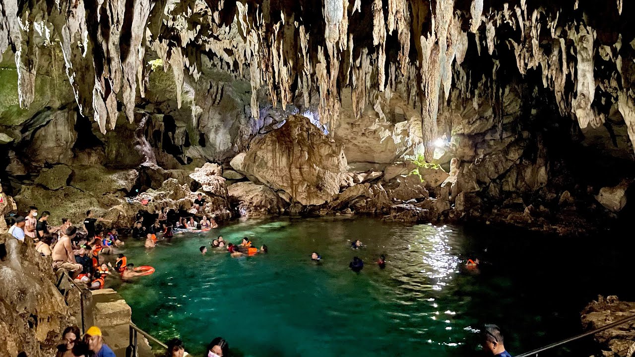 Das Nat&uuml;rlichen H&ouml;hlenbad||Hinagdanan Cave Bohol Philippines