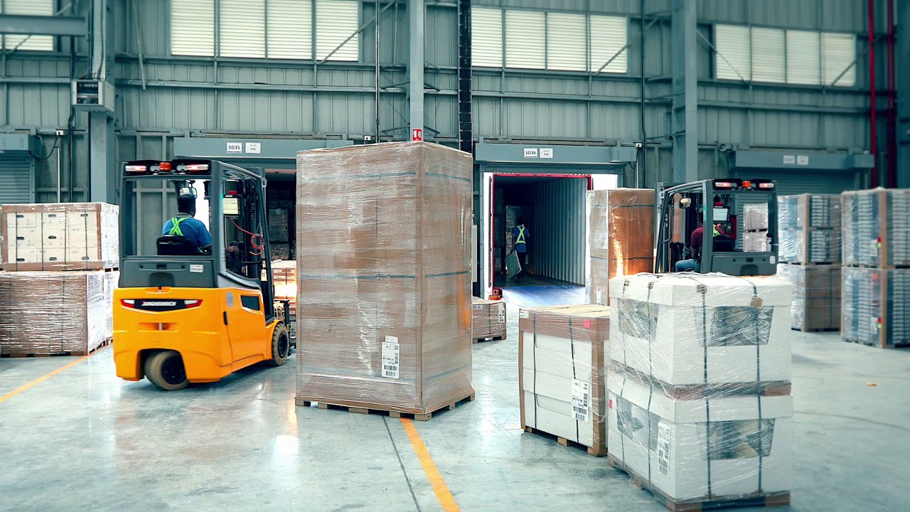 Enter the world of FM Logistic India (short version) [EN]