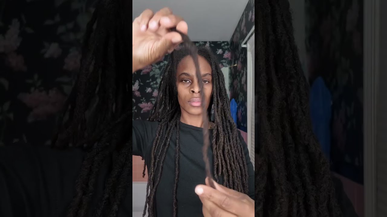 Watch me pull my LOCS out 🫣 + how I dry my locs in the winter 🥶 First Loc Wash of 2026 ✨