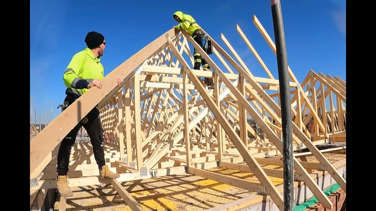How To Fit A Hip Rafter On Trussed Roof! (step by step)