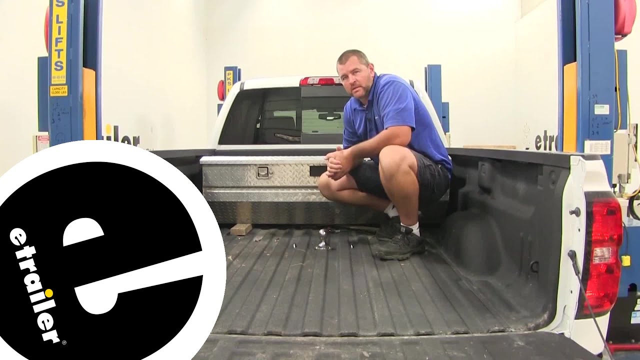 etrailer | B and W Underbed Gooseneck Trailer Hitch Installation - 2018 Chevrolet Silverado 2500