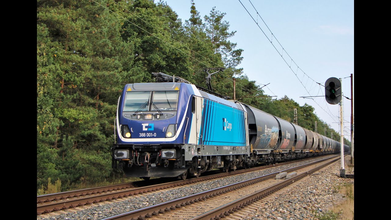 Vlaky Otradovice, zelený Peršing, ČDC Traxx a Vectron a porucha PZZ