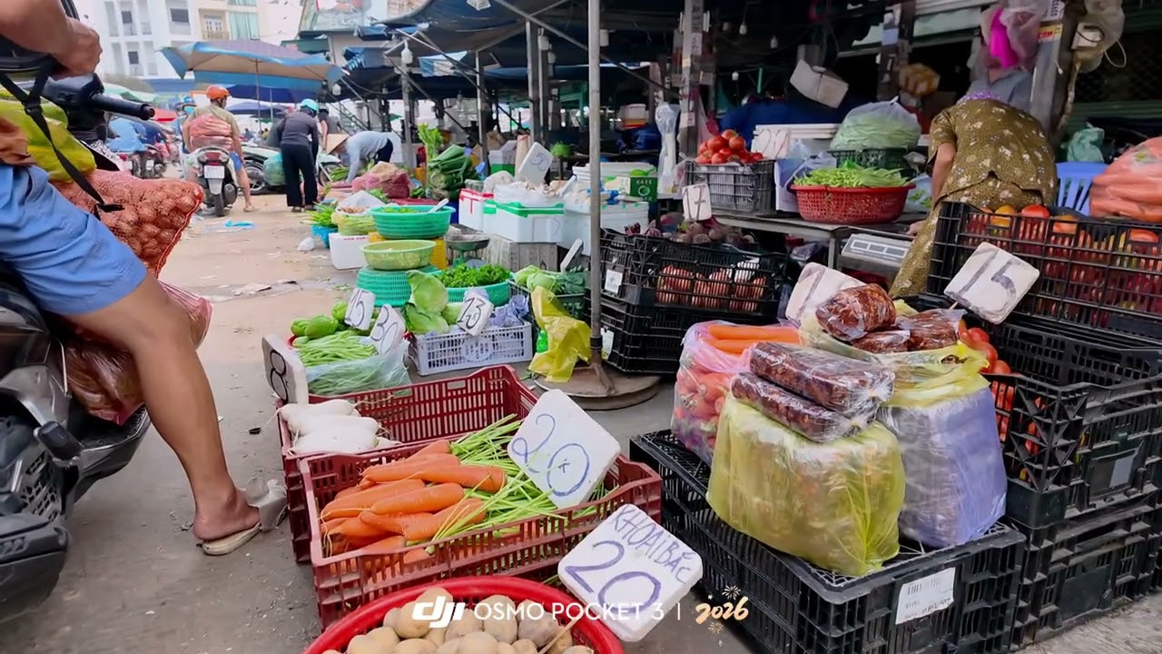 Giá rau củ quả Chợ Đầu Mối Thủ Đức 27 Tết 14/2 Chợ đông nghẹt người