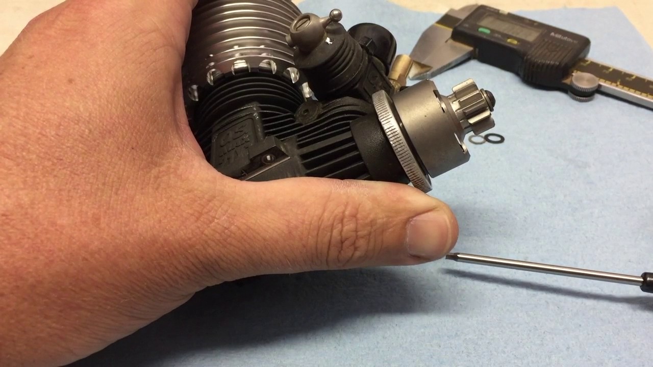 Adam Drake from Mugen Seiki Racing show how to shim a nitro clutch.
