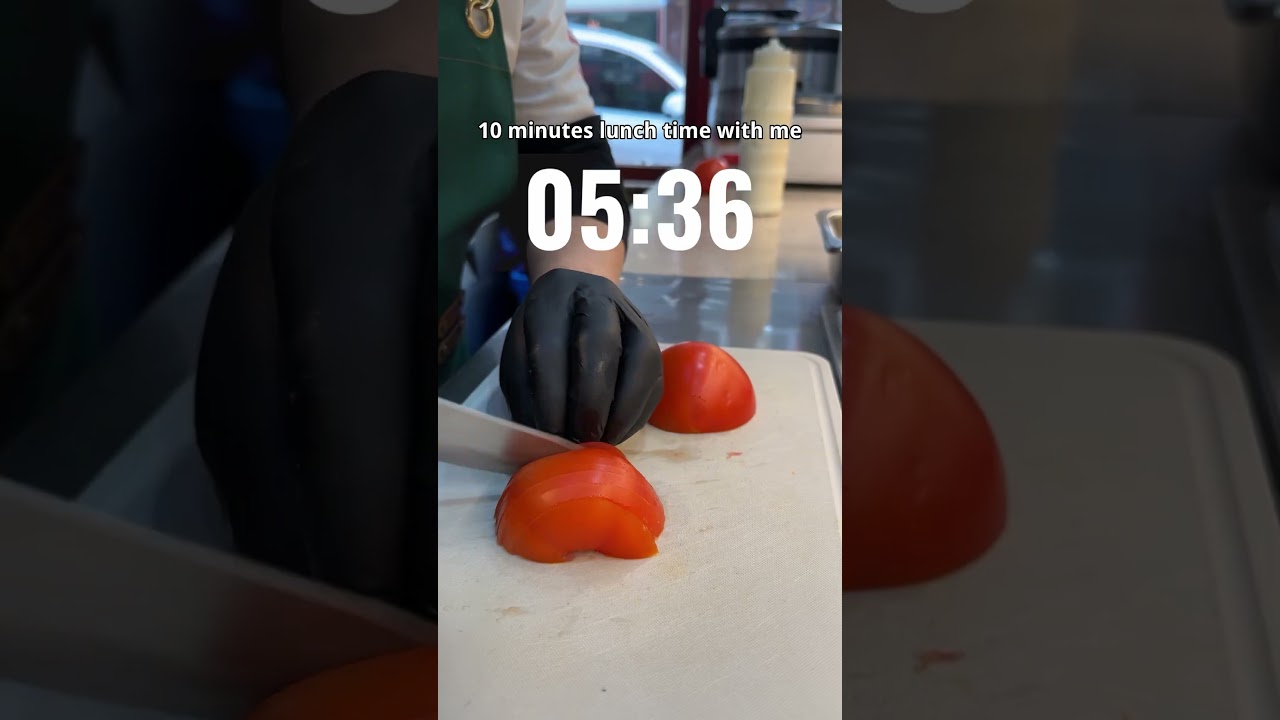 10 minutes lunch time in our kebab shop