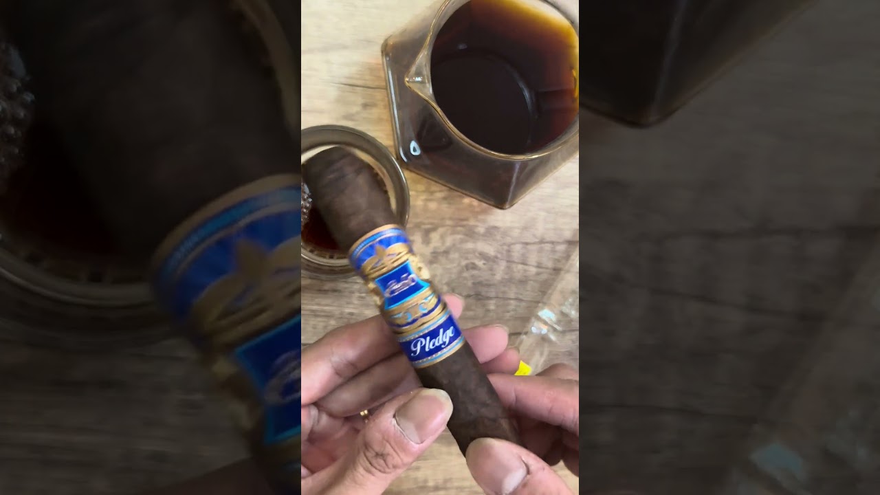 🔥 ASMR The Wonderful Cigar of the Year 2018 - E.P Carrillo Pledge Sojourn #cigar #asmr #relaxation