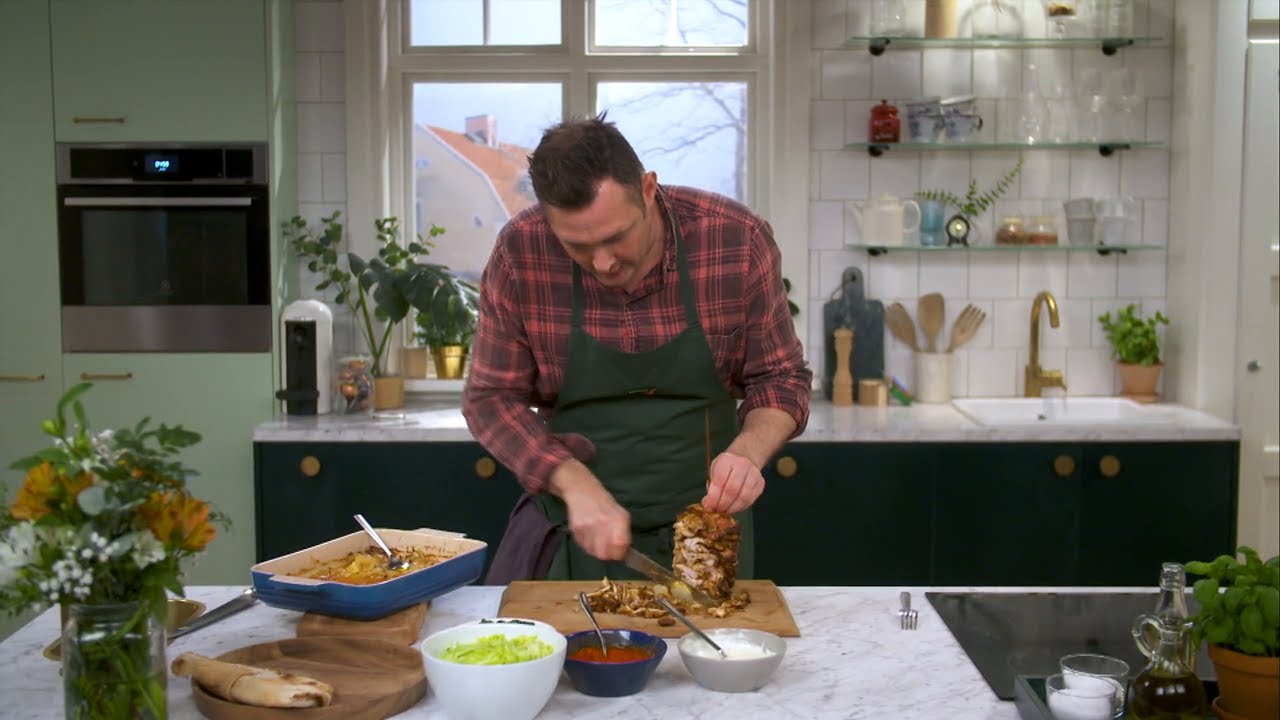 K&ouml;kets middag: Hemgjord kebabrulle med r&ouml;d och vit s&aring;s - K&ouml;ket