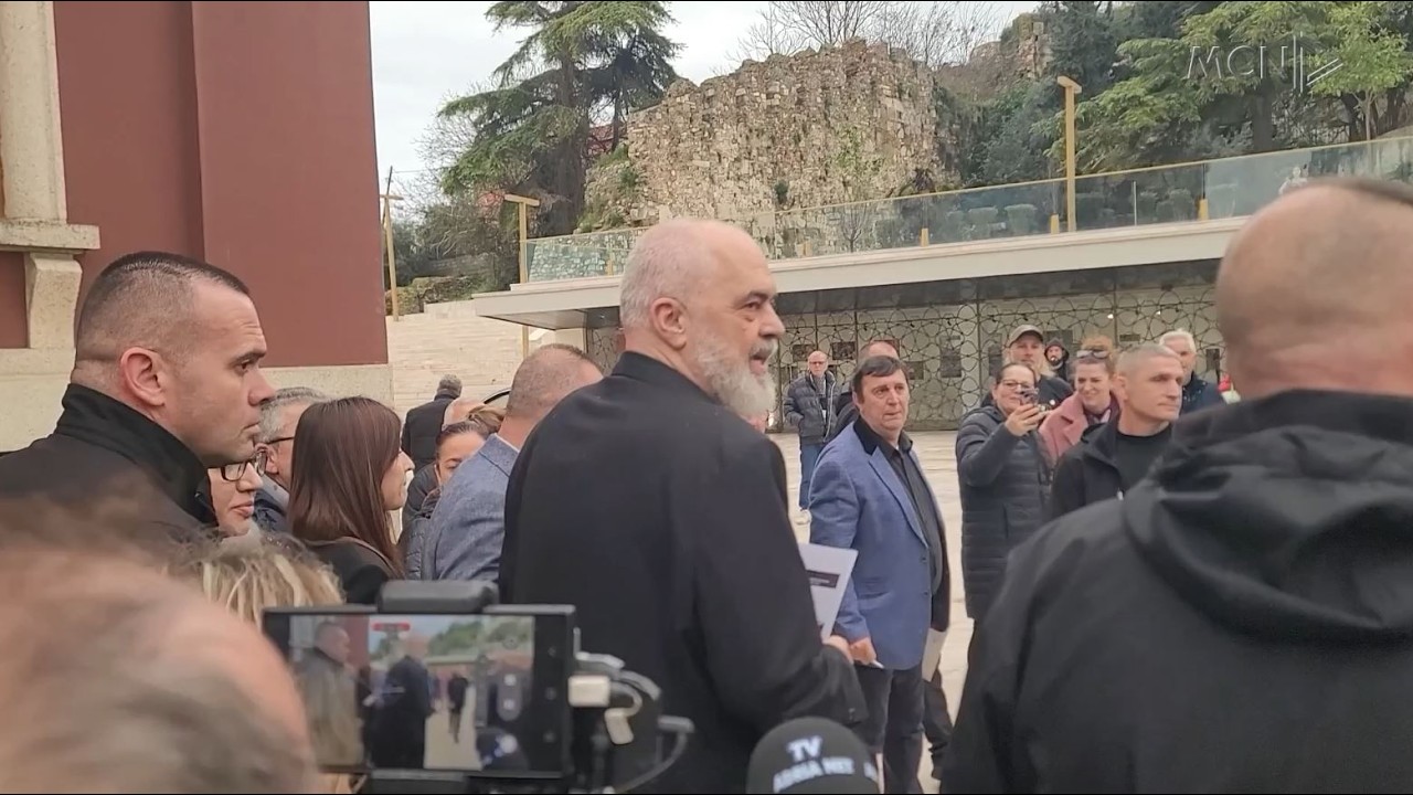 Rama përplaset me banorët e Durrësit/ Kryeministri nuk tërhiqet nga shembja e banesave për “TID-in”