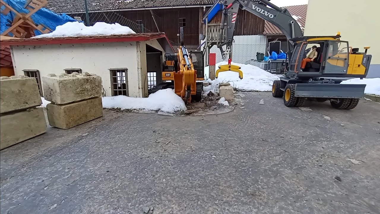 Steine in die Halle fahren 