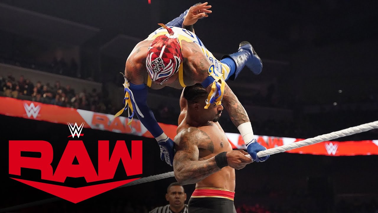 The Street Profits vs. Rey & Dominik Mysterio: Raw, Jan. 24, 2022