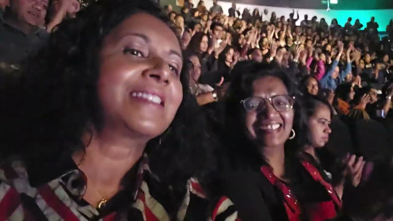 MARIANS LIVE IN LONDON