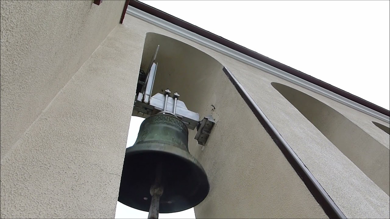 Dzwonienie na Anioł Pański w Woli Raniżowskiej