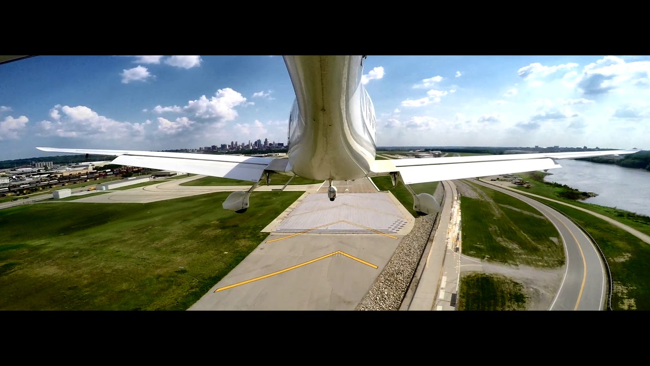 180529 KMKC Landing w/ music