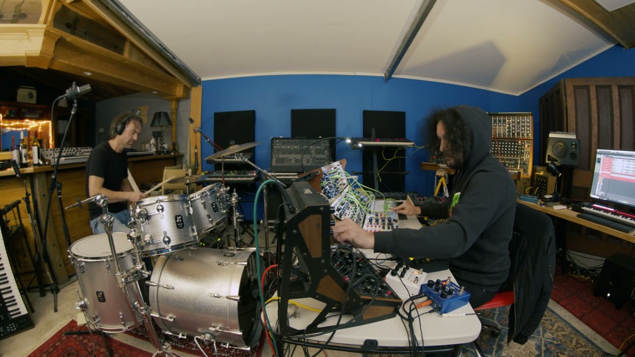 8 Degrees - With Ben Crook, Buchla, Moog and Trigon