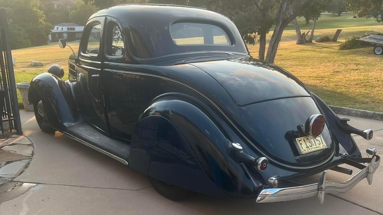 Ford Tail Dragger с пятью окнами 1936 года. Ремонт ржавчины и установка пазов на раме.