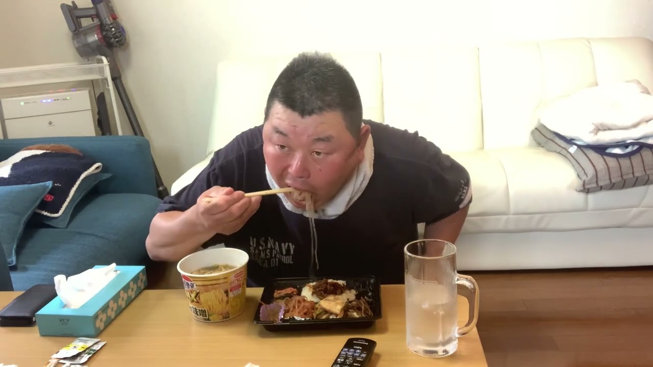 プロ野球ニュース翌日の昼飯