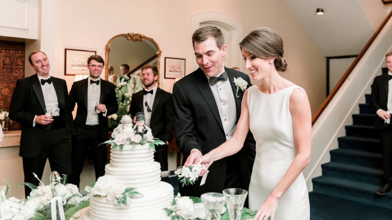 Tie the Knot at Norfolk Yacht