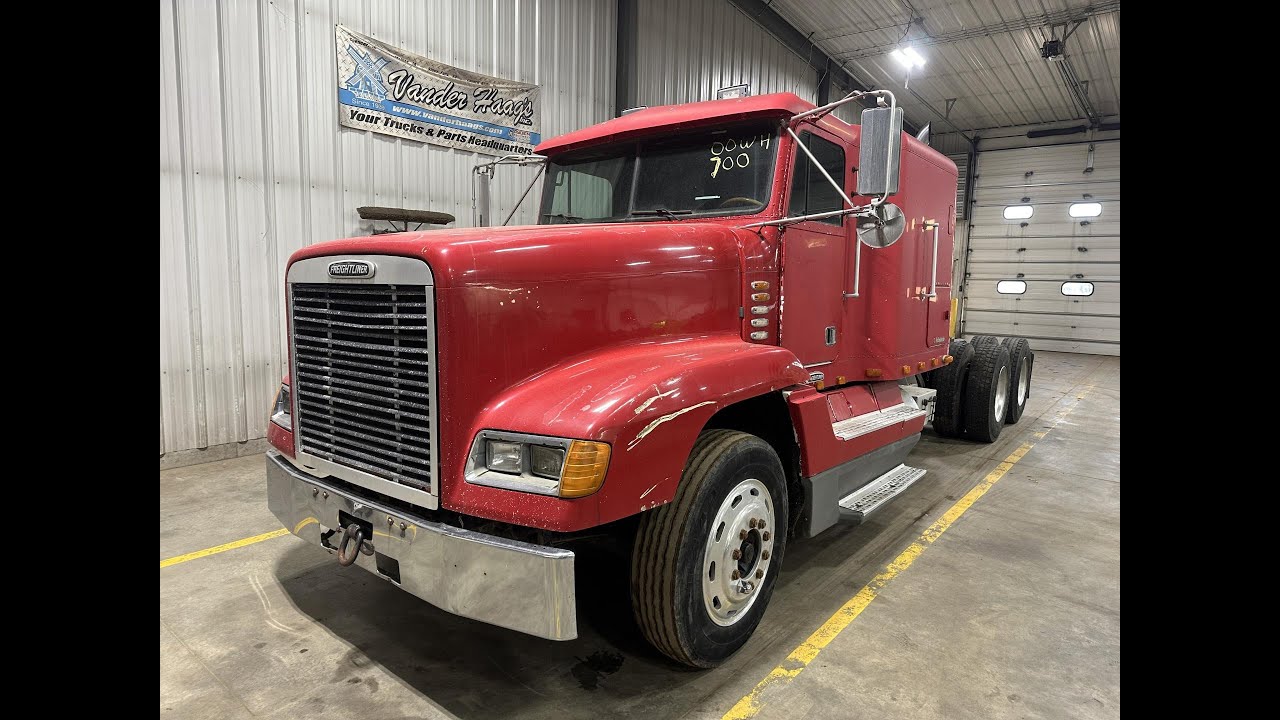 2000 Freightliner FLD120 - Parts Unit 00WH700