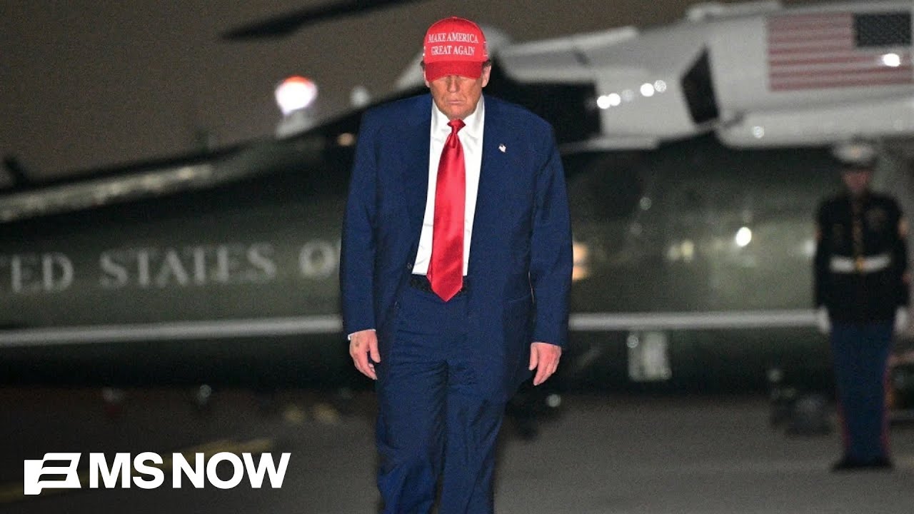Robert De Niro on Trump: ‘A clown who has brought the rest of the circus into the White House’