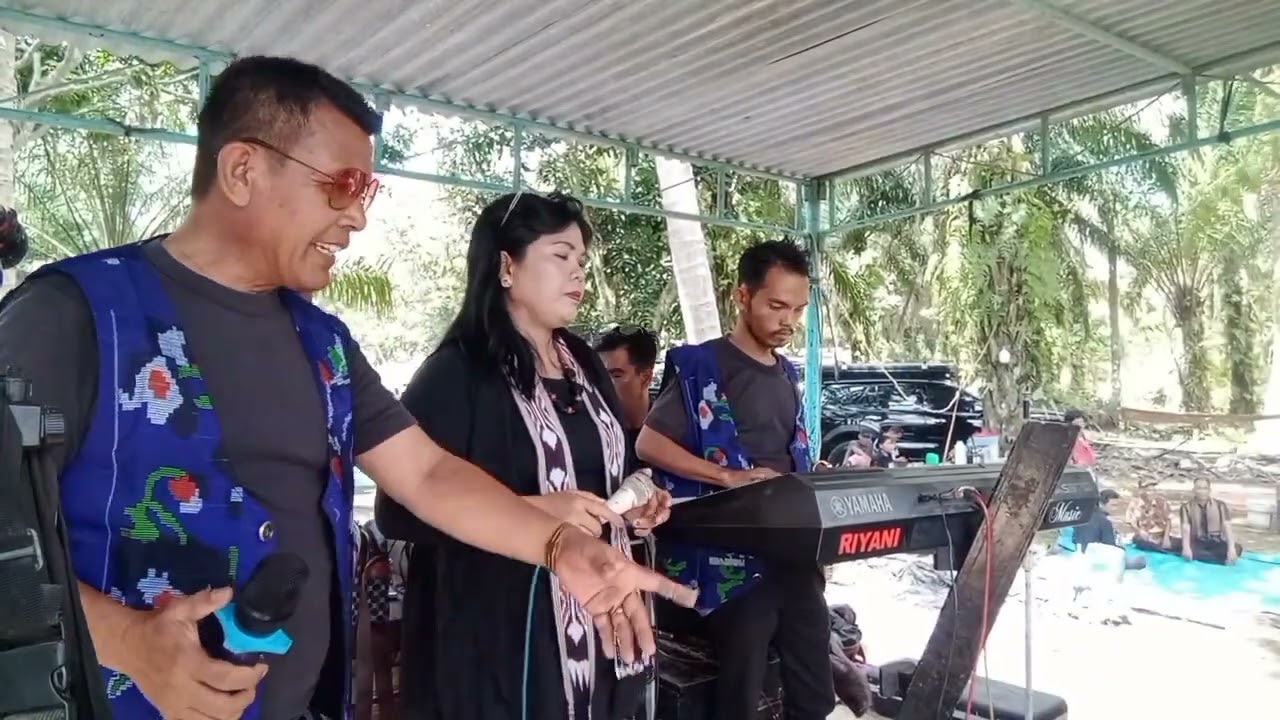 DI SURGO HASONANGANI.BE : 353.||Cover|| Octaria Sinurat.