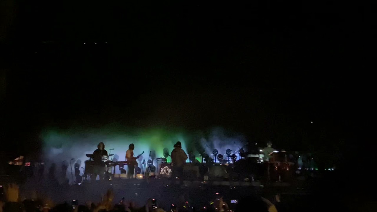 Tame Impala - Elephant (live at the Gorge)