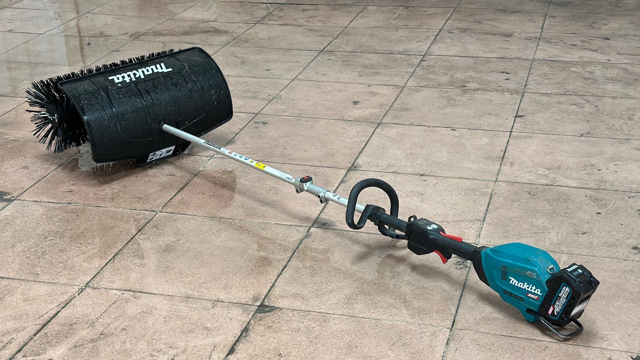 Makita UX01G Attached Blower Attachment