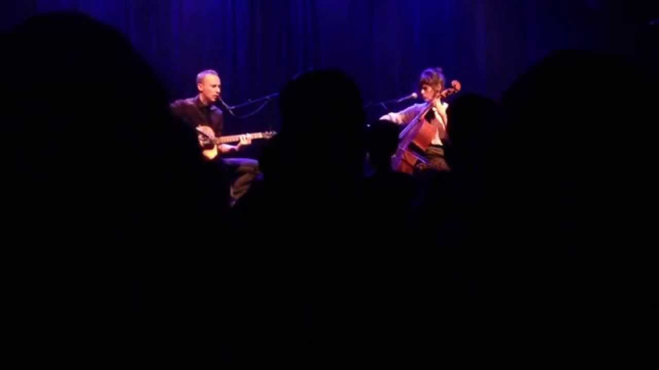 אסף אמדורסקי וקרני פוסטל - משהו שאני לא יכול